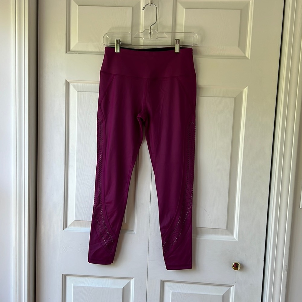 Victoria sport leggings size M